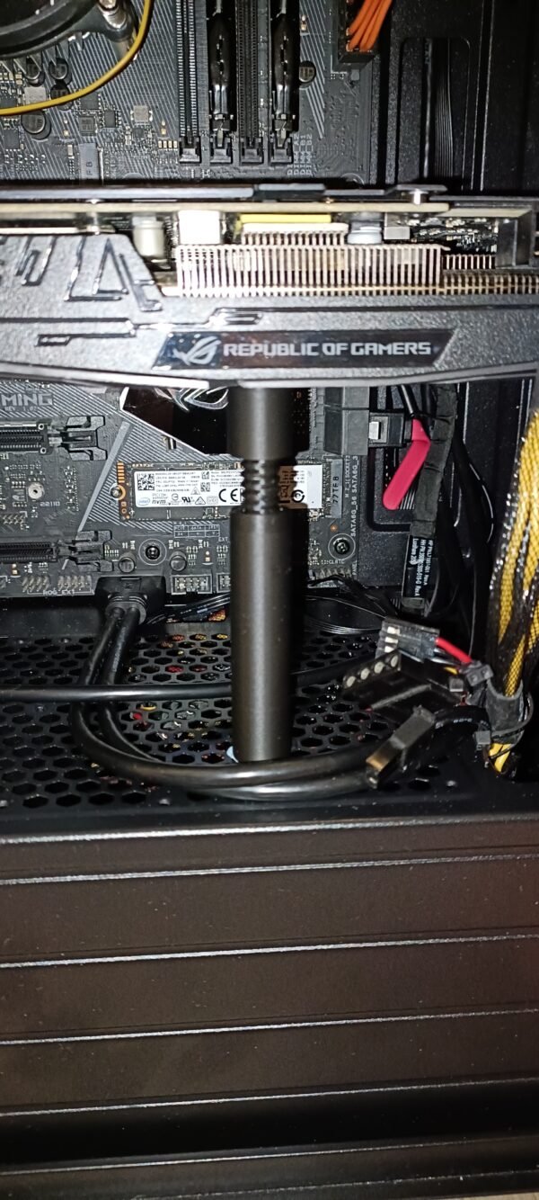 Näytönohjaimen tukiteline lähikuvassa